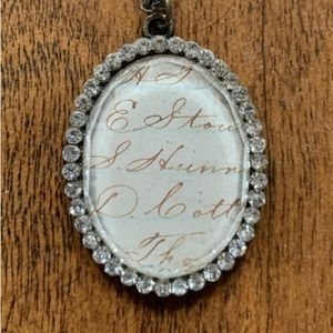 Rhinestone Pendant Necklace